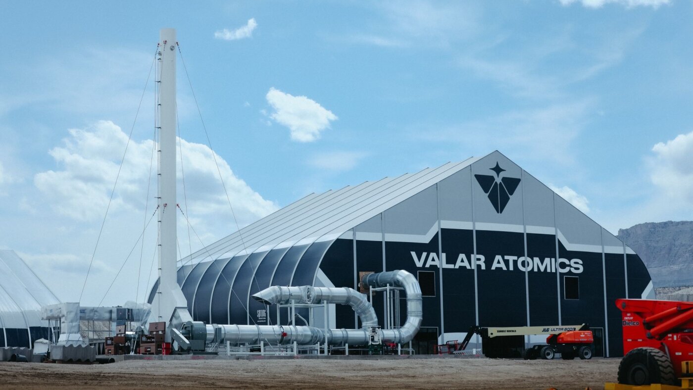 Representação de reatores nucleares experimentais para alimentação de centros de dados.