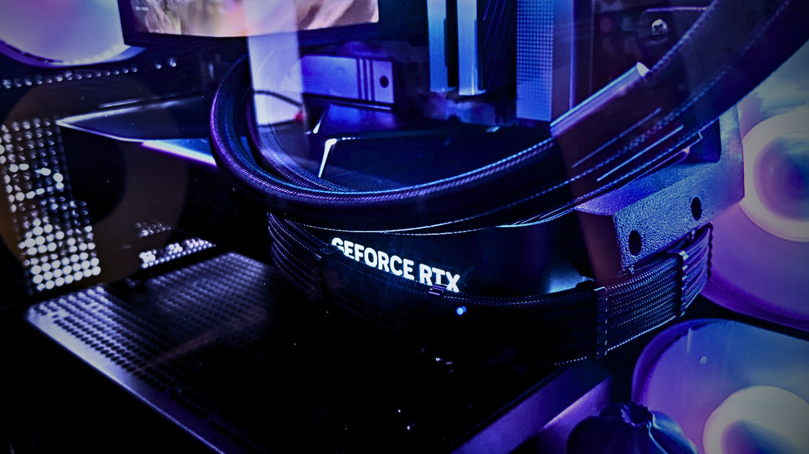 Configuração de PC com duas placas de vídeo AMD e NVIDIA