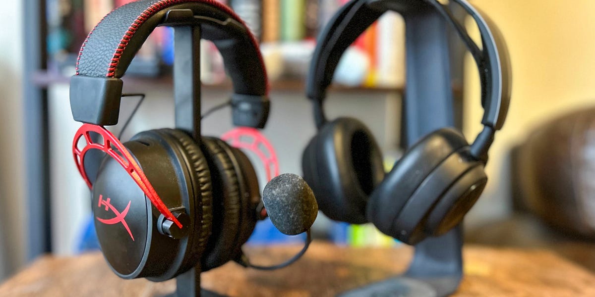 Headset wireless gaming HyperX Cloud Alpha em destaque